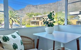 Chic Kloof St Studio With Mountain Views-Cape Town'S Coolest Street
